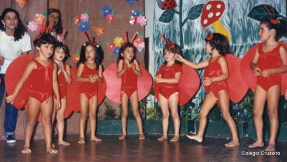 1987 - Apresentação sobre folclore no Colégio Cruzeiro - Centro